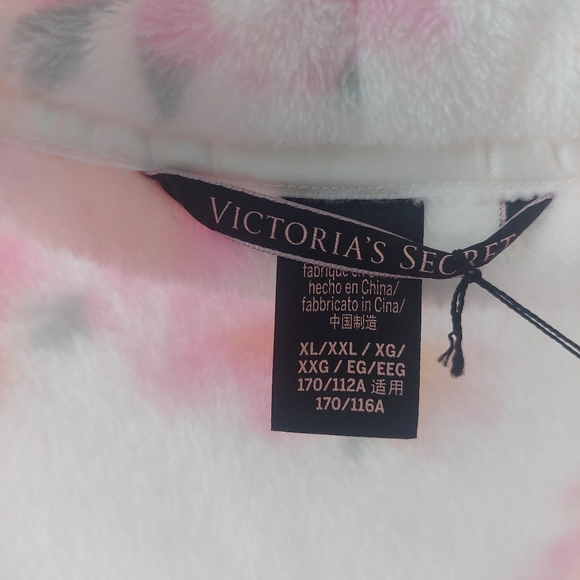 Victoria Secret Floral Robe♡♡♡ - Picture 3 of 4
